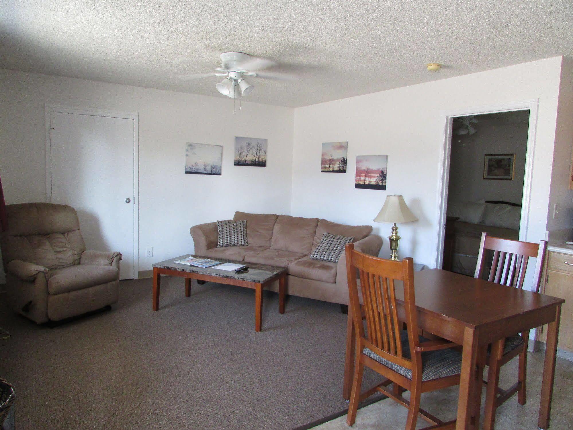 Douglas Inn & Suites, Blue Ridge, Ga 외부 사진