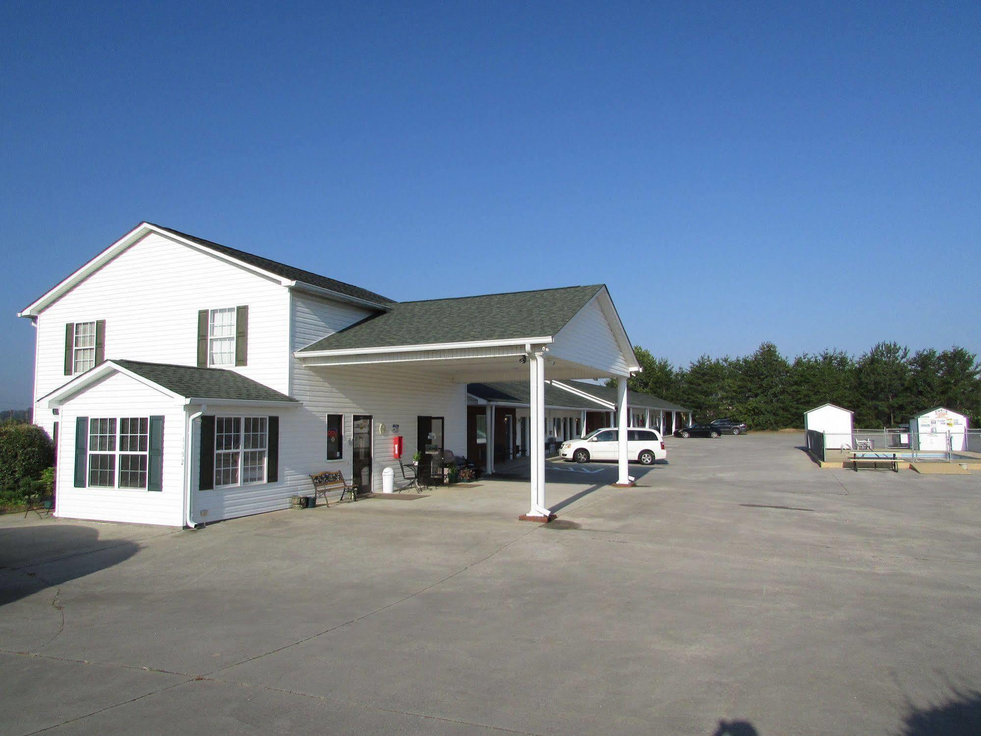 Douglas Inn & Suites, Blue Ridge, Ga 외부 사진